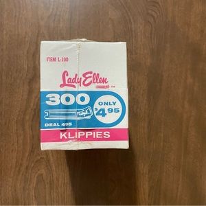 Vintage 1967 Lady Ellen hair klippies NIB